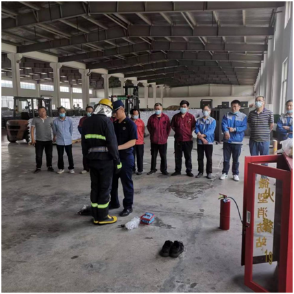 栖霞市松山街道组织企业开展消防安全演练活动